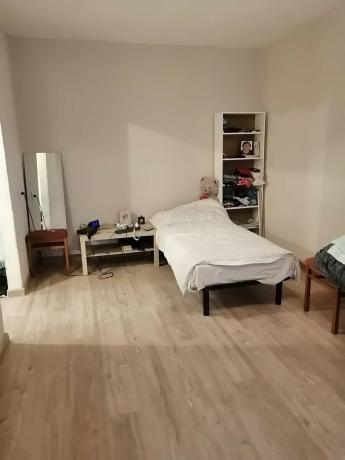 Ett av bildene av leiligheten etter renovering (bildekilde - kp.ru)