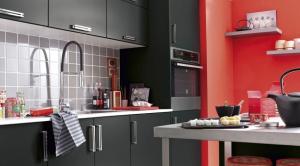 7 feilfritt og i harmoni av farger kombinasjoner av materialer, møbler og interiør elementer for ditt kjøkken