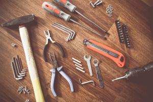 9 verktøy for reparasjon av leiligheter