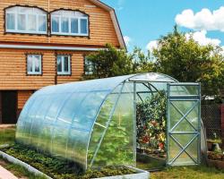 Bevaring av drivhuset: hvordan å forberede et drivhus for vinteren