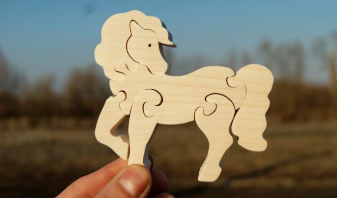 wooden puzzle "Horse"