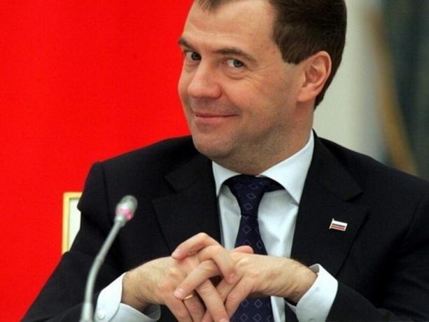 Dmitrij Medvedev om hvordan å leve på 10 tusen rubler | ZikZak
