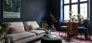 Praktiske og stilige løsninger for utforming av "vanskelige steder" i leiligheten din. 6 kule ideer