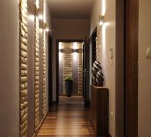 For noen en lang, smal korridor - en hodepine, men for meg - et kreativt rom. 5 design.